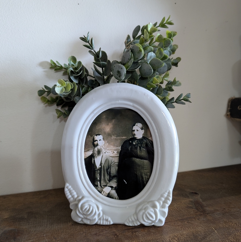 Vintage White Ceramic Oval Freestanding Picture Frame with Planter Rare Floral